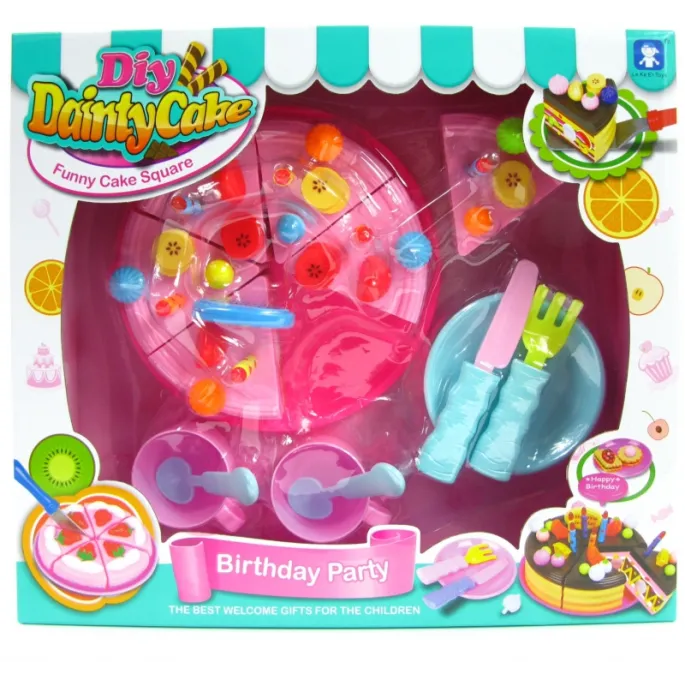 Plastikowy tort urodzinowy w zestawie