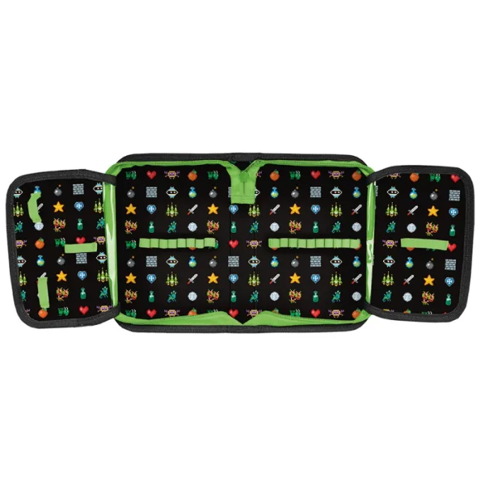 Piórnik wykonany z poliestru, trwały i łatwy w czyszczeniu.