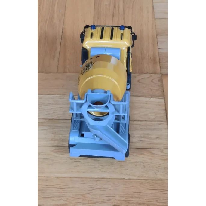 Estetyczne opakowanie betoniarki - idealny prezent.