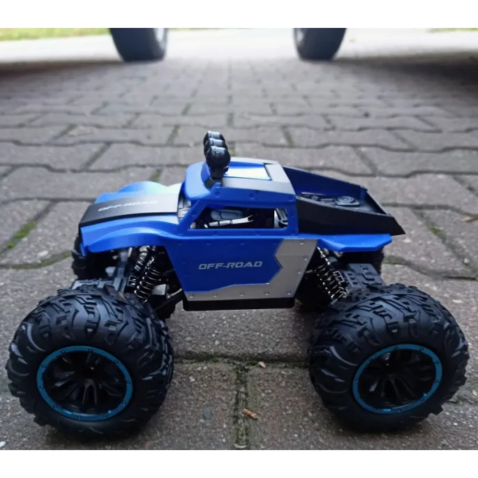 Samochód RC Monster Climbing w niebieskim kolorze
