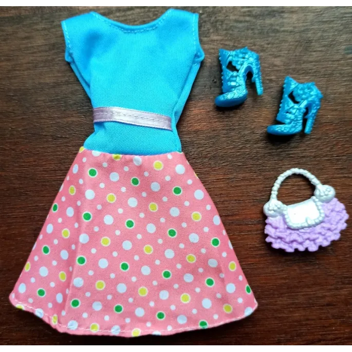 Spodnie do lalki w nowoczesnym stylu