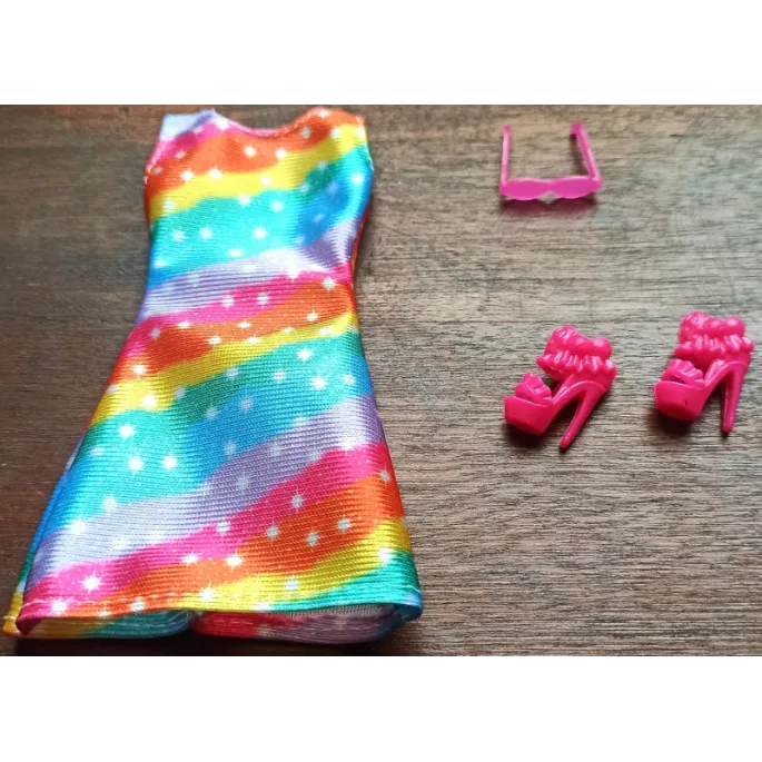 Ubranka dla lalek z wysokiej jakości materiałów