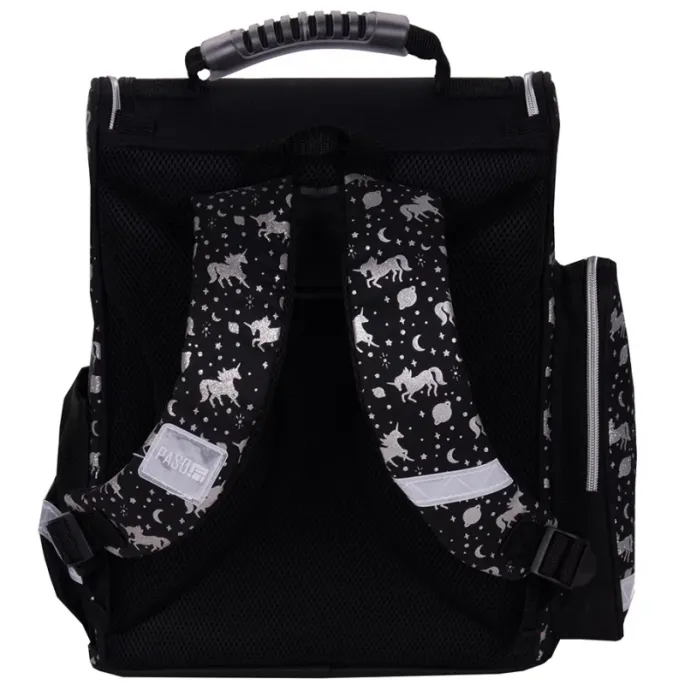 Kolorowy tornister z ergonomicznymi plecami