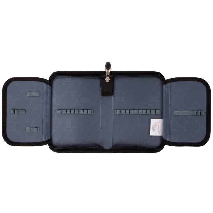 Praktyczny piórnik na szkolne akcesoria