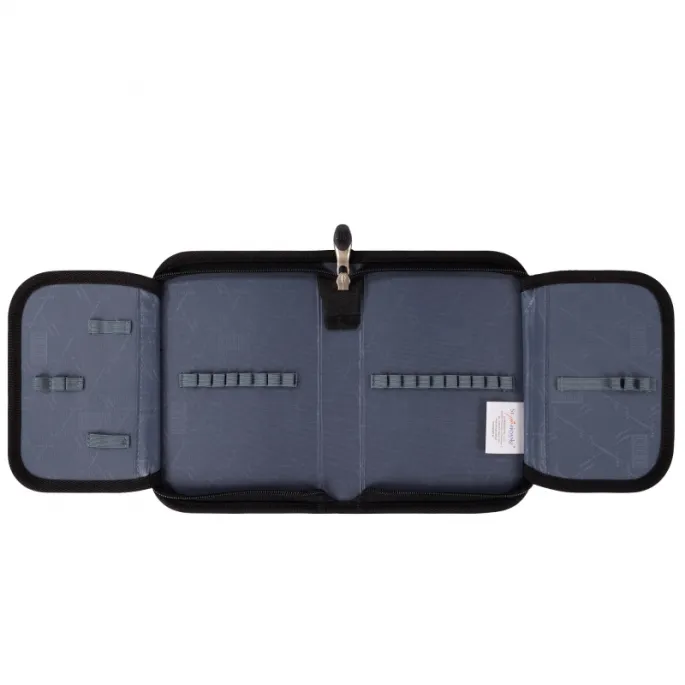 Piórnik na przybory szkolne z motywem kotów