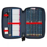 Funkcjonalny piórnik dla młodych piłkarzy z wyposażeniem