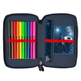 Stylowy piórnik na przybory szkolne z piłkarskim wzorem