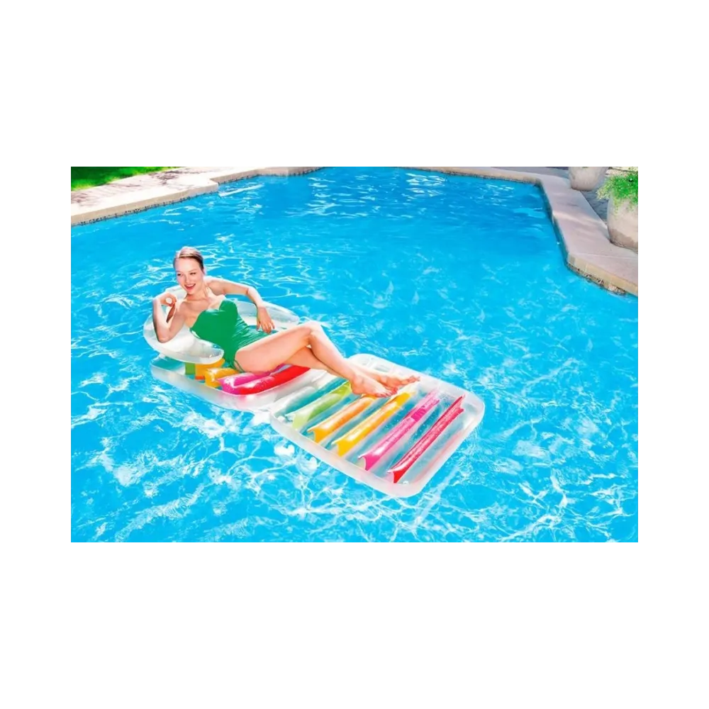 Idealny materac na wakacje nad wodą