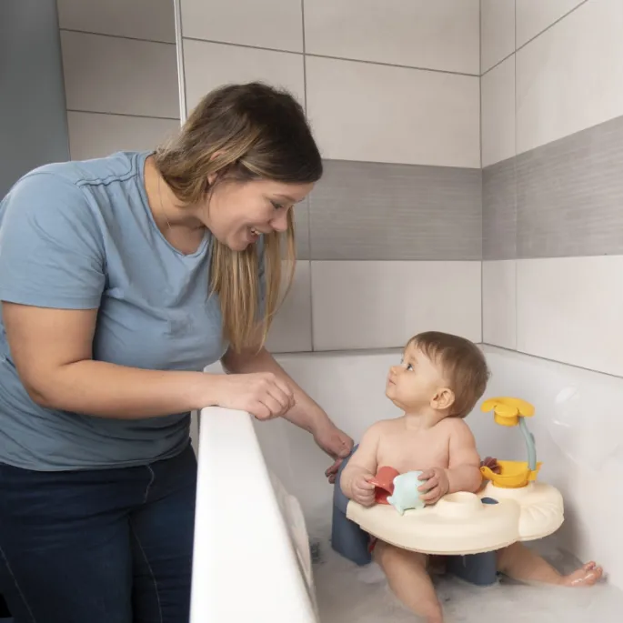 Bezpieczne siedzisko do kąpieli z nogami przyssawkami