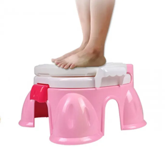 Funkcjonalny nocnik dla dzieci z łatwym systemem czyszczenia