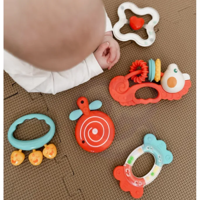 Bezpieczne grzechotki z nietoksycznych materiałów