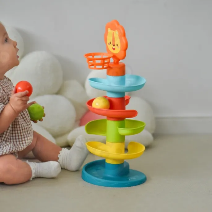 Kolorowa zjeżdżalnia rozwijająca zdolności manualne