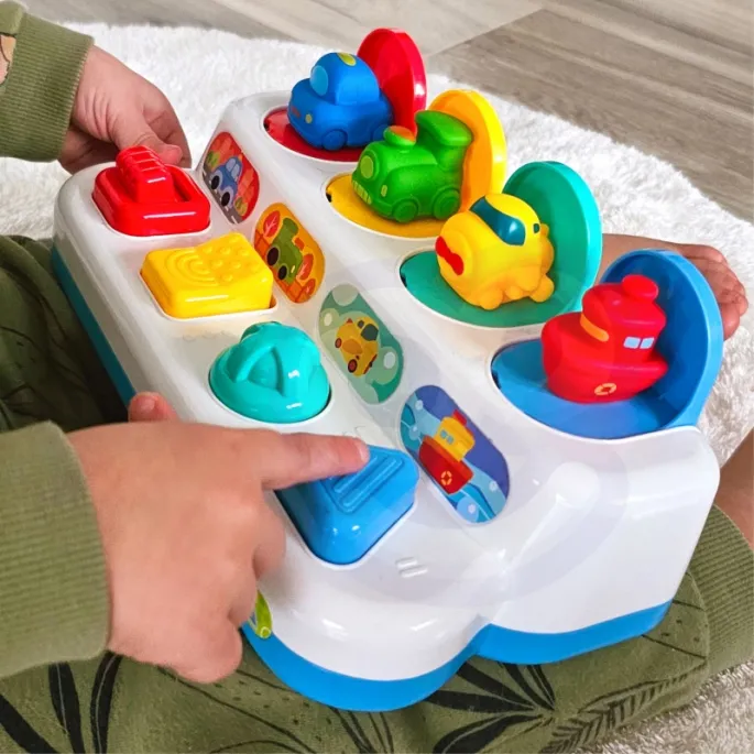 Interaktywny zestaw zabawek rozwijających umiejętności motoryczne