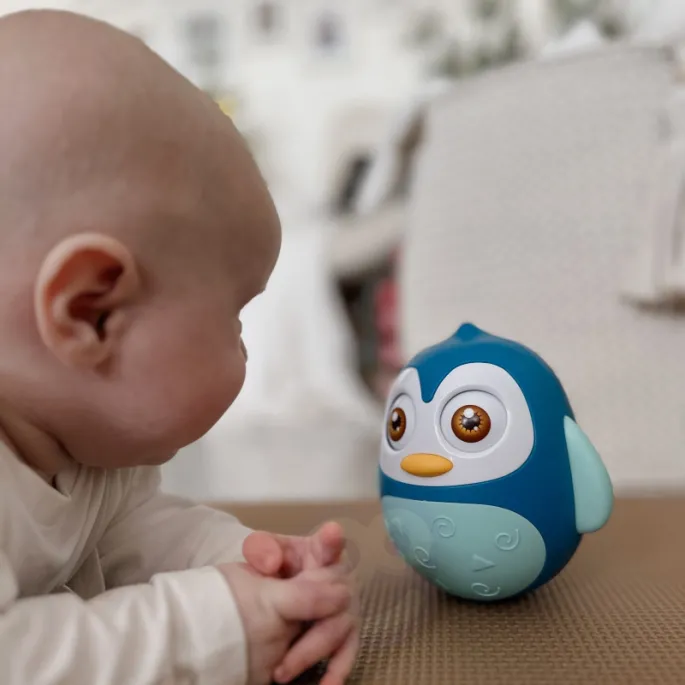 Pingwinek wańka wstańka dla maluszka