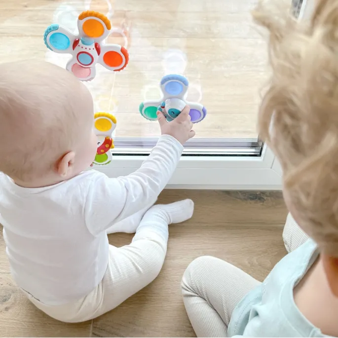 Kosmita spinner z gumowymi przyssawkami