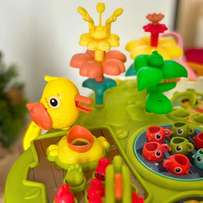 Rozwój małej motoryki z interaktywnym stolikiem