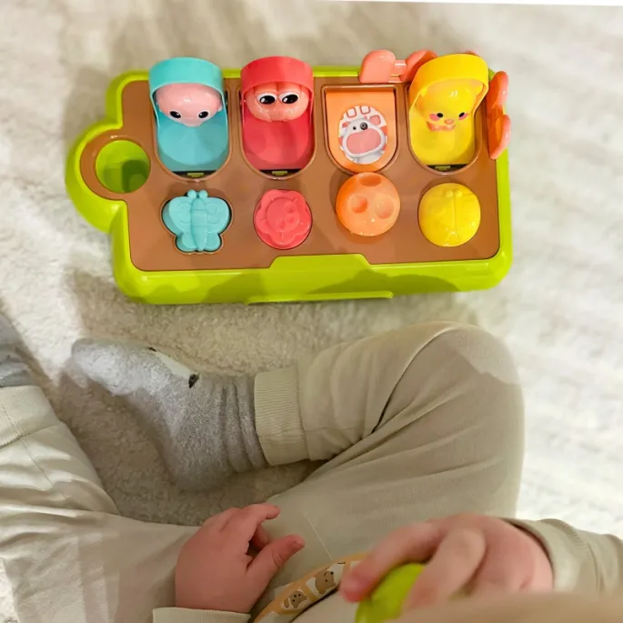 Edukacyjna zabawka wspierająca przyczynowo-skutkowe myślenie