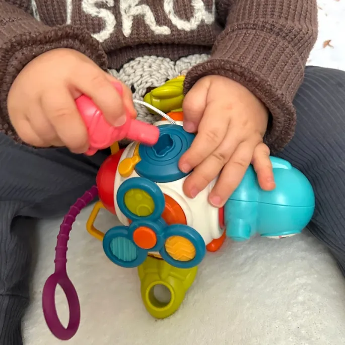 Edukacyjna kostka sensoryczna dla najmłodszych