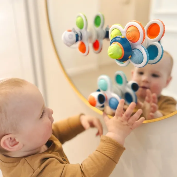 Zestaw spinery z kosmitą i rakietą do zabawy