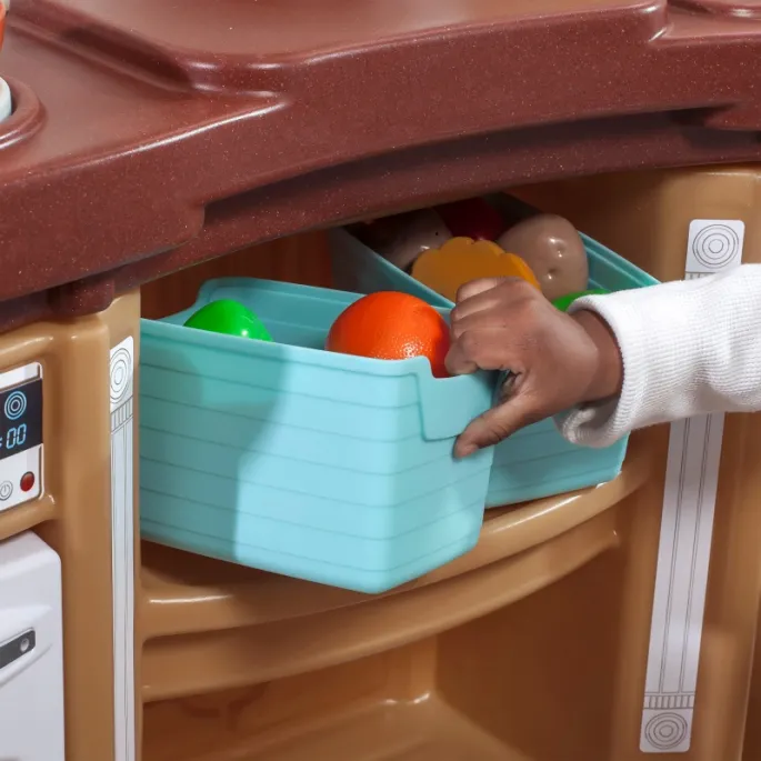 Kuchnia Step2 wyposażona w ruchomy kran