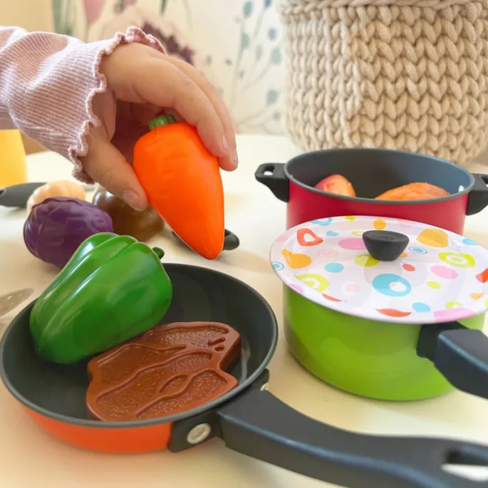 Bezpieczne przybory kuchenne dla małych kucharzy