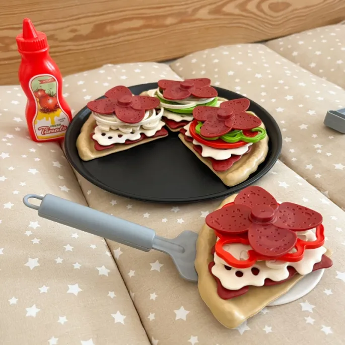 Zestaw do zabawy w restaurację z realistycznymi elementami