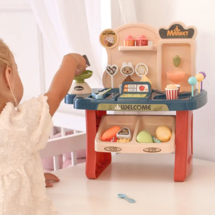 Wózek na zakupy z akcesoriami edukacyjnymi