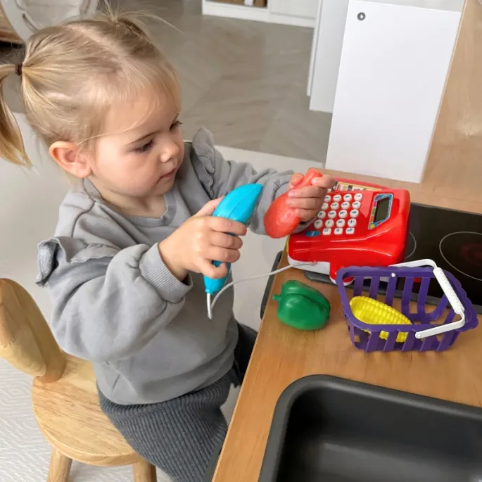 Interaktywny zestaw akcesoriów do zabawy w sklep