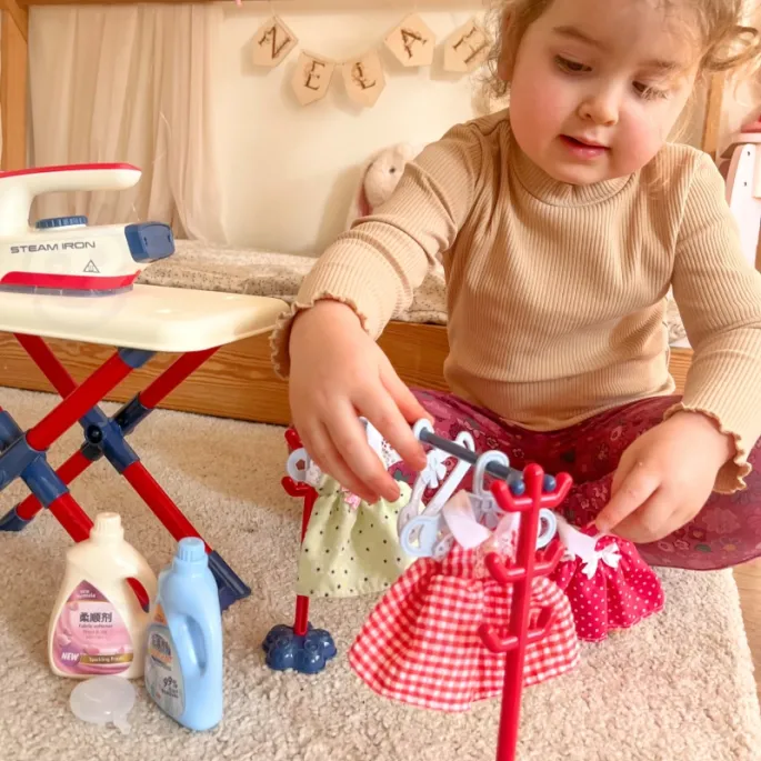 Zestaw 14 elementów do zabawy w prasowanie