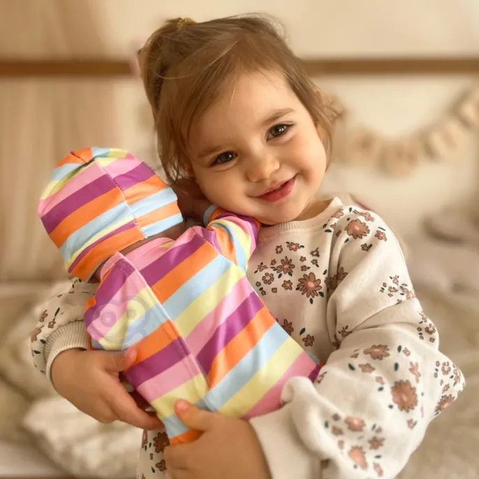 Stylowa czapeczka do pajacyka z jednorożcem