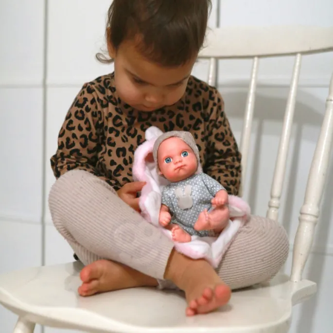 Urocza lalka Bobas rozwijająca wyobraźnię i kreatywność