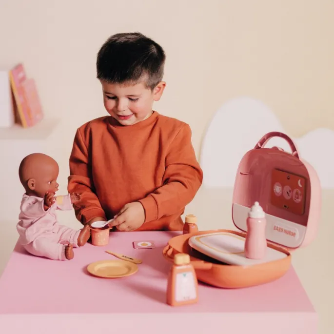 Zestaw do pielęgnacji lalek dla małych opiekunek