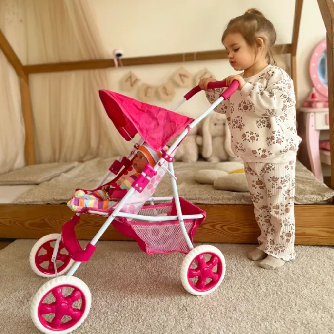 Bezpieczny wózek dla lalek z pasami i miękką rączką
