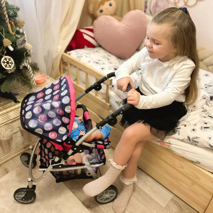 Wózek dla lalek z wygodną, miękką rączką