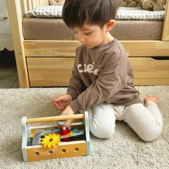 Pastelowe drewniane narzędzia do zabawy