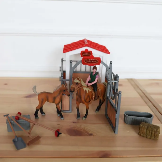 Zabawa w stajnię - rozwój kreatywności dzieci