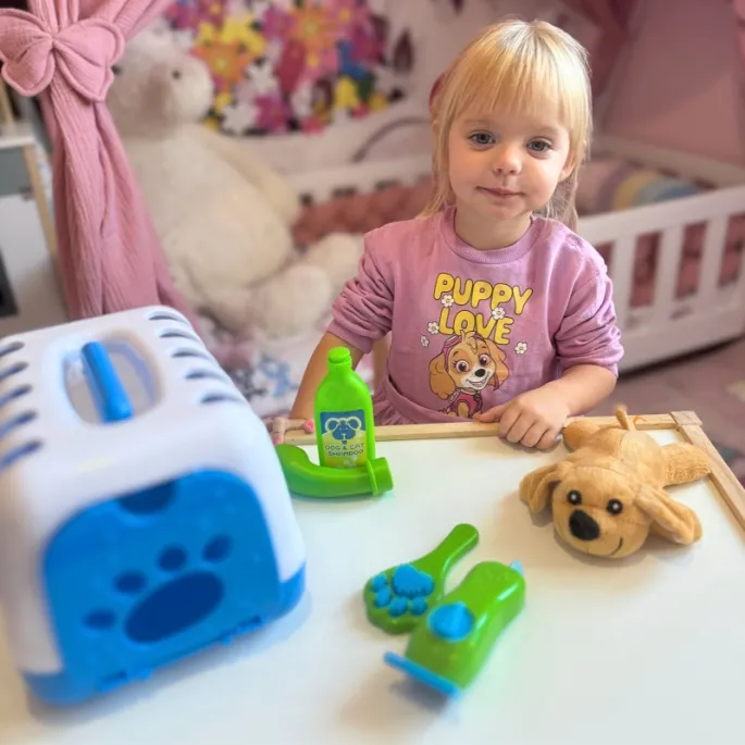 Pluszowy piesek w zestawie weterynaryjnym dla dzieci