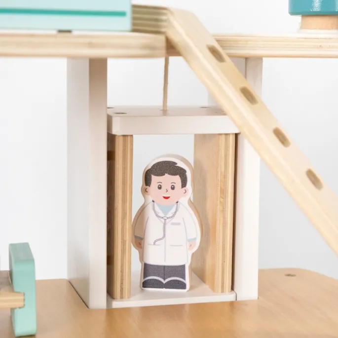 Drewniana karetka pogotowia i helikopter w zestawie