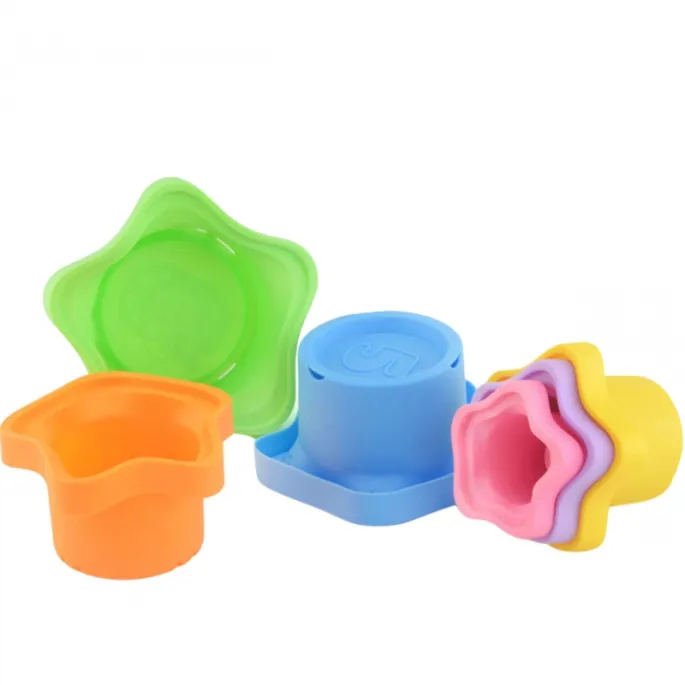 Kubeczki z różnymi kształtami do nauki kolorów i wymiarów
