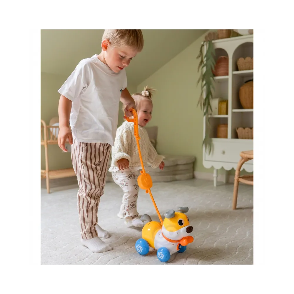 Piesek z efektami dźwiękowymi wspierający rozwój malucha.