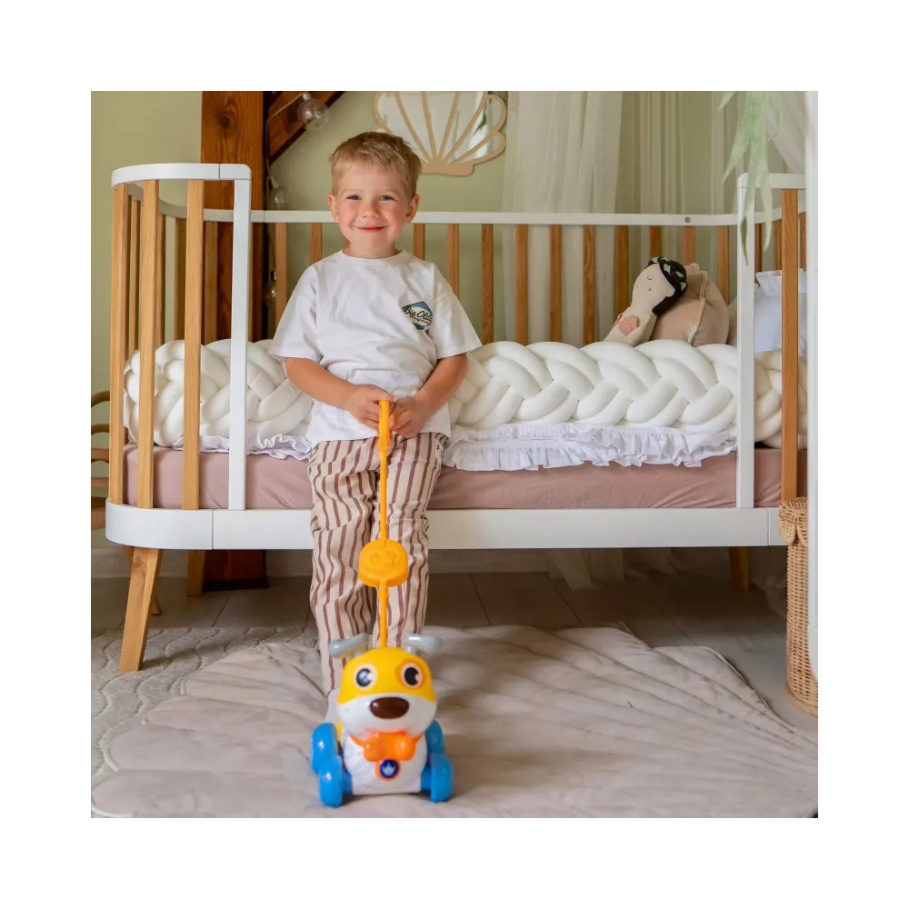 Edukacyjna zabawka rozwijająca koordynację i zmysły.