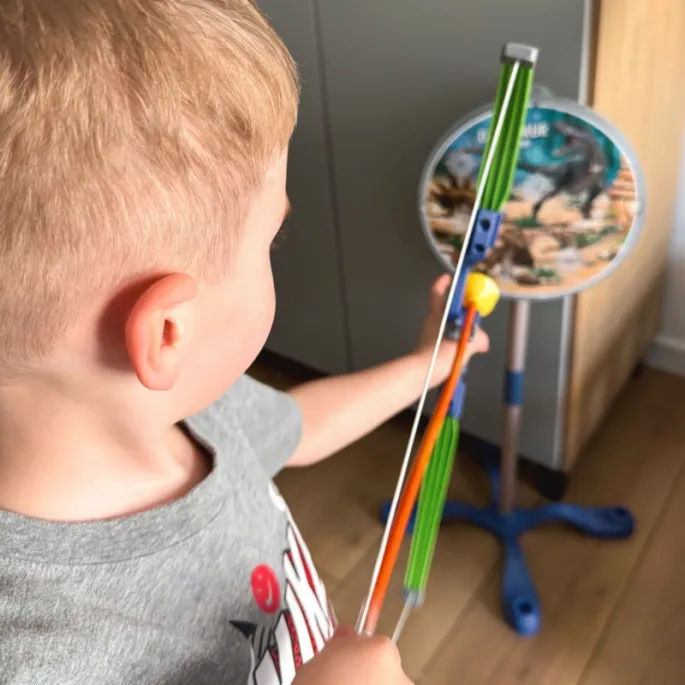 Dziecięcy zestaw łucznika z bezpiecznymi strzałami
