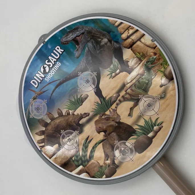 Kreatywna zabawa z łukiem i dinozaurami dla maluchów