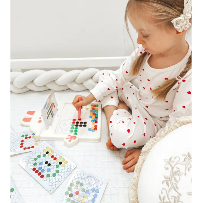 Zestaw kreatywny z 50 guzikami do tworzenia wzorów