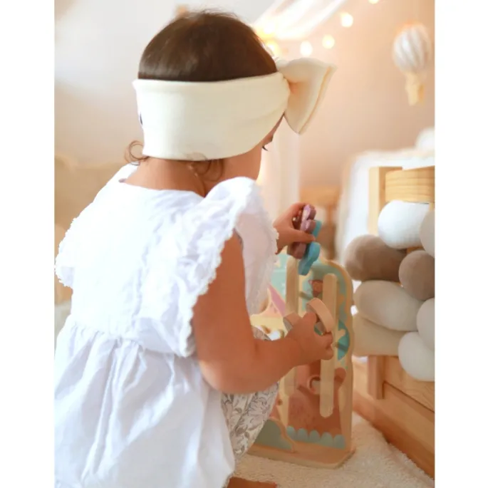 Bezpieczna drewniana zabawka wspierająca wyobraźnię dzieci