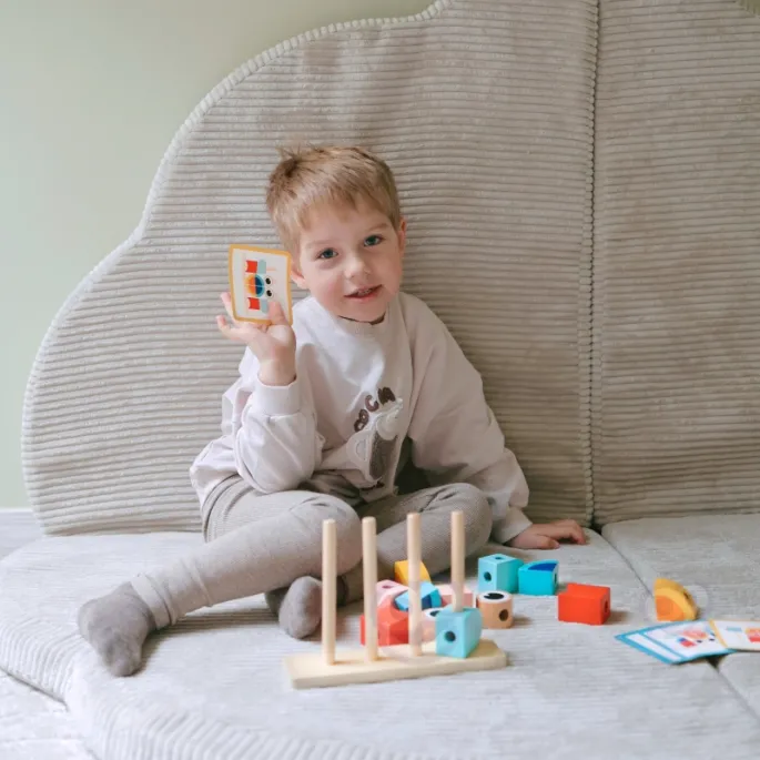 Pastelowa zabawka do rozwijania umiejętności manualnych