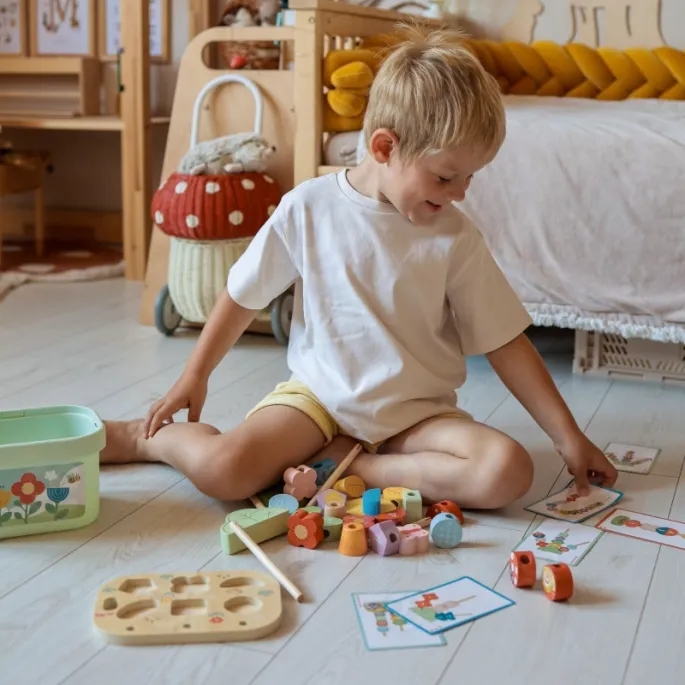 Kolorowe kształty i pojazdy w zestawie TOOKY TOY