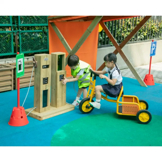 Realistyczny znak drogowy do zabawy w ruchu drogowym