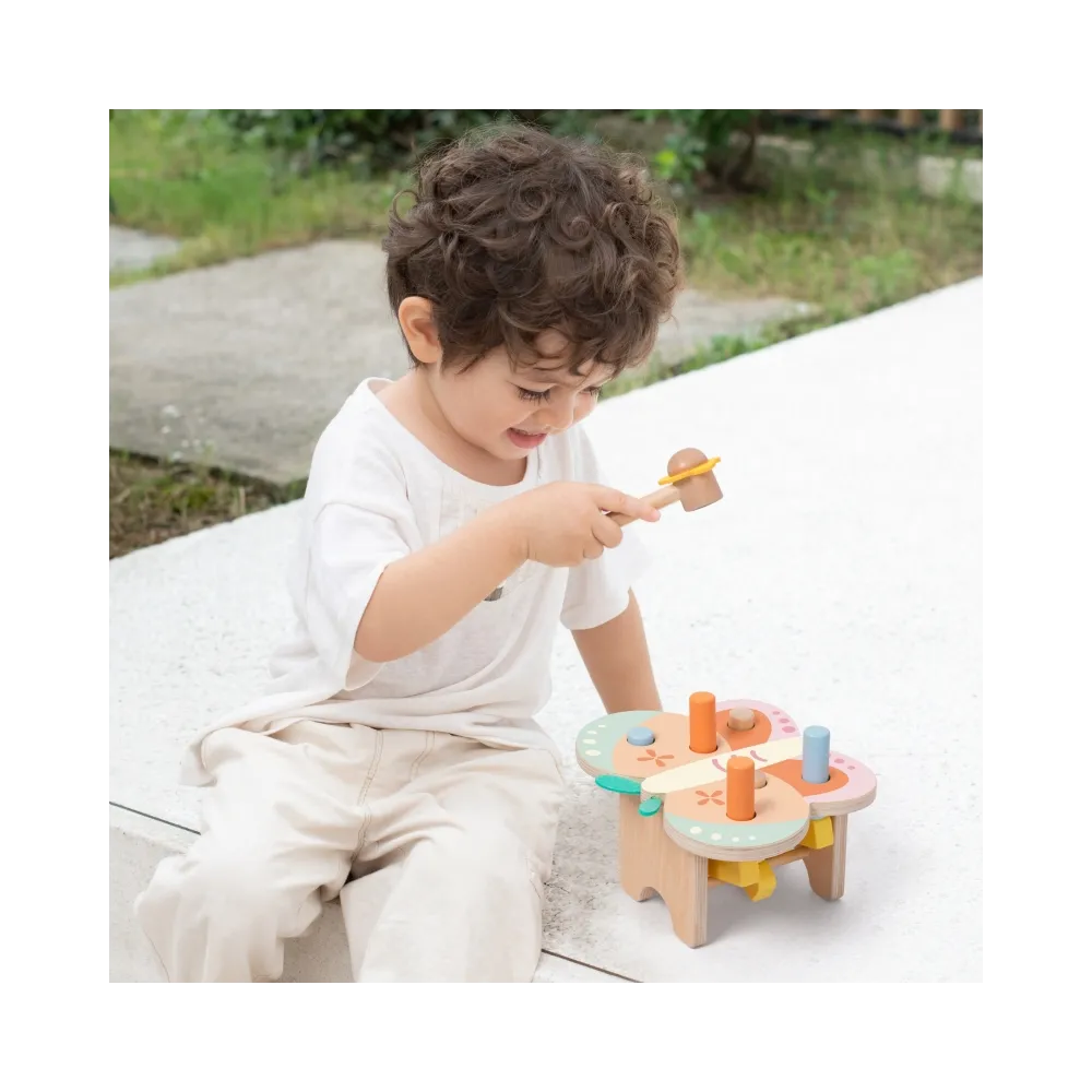 Pastelowy młoteczek w kształcie kwiatka w zestawie