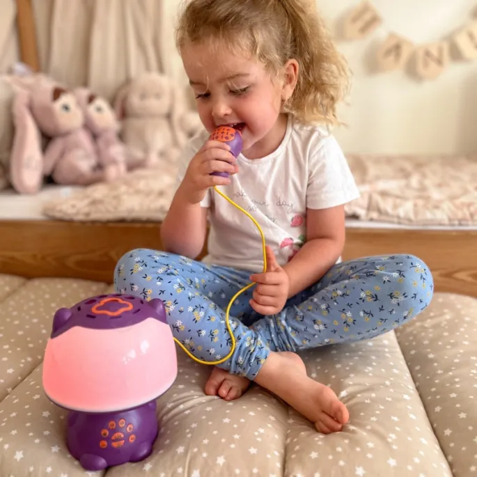 Lampa z przewodowym mikrofonem dla najmłodszych